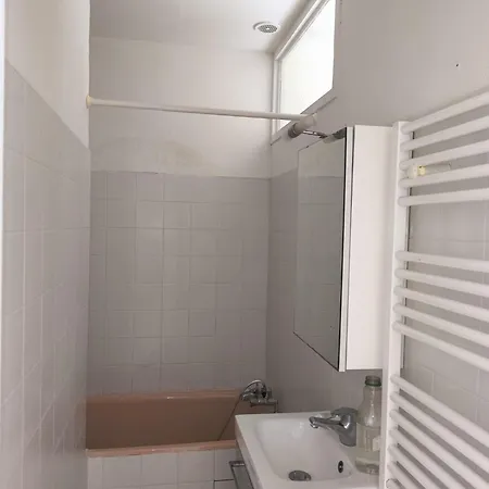 T2 Plein Centre - 100m Marché Appartement *