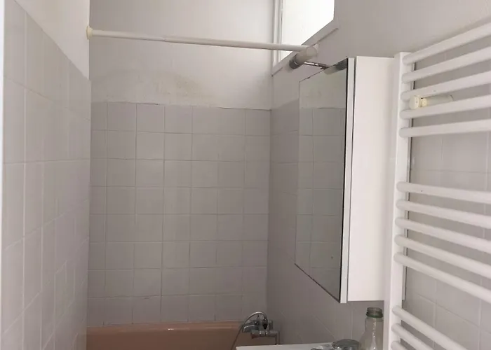 T2 Plein Centre - 100m Marché Appartement *